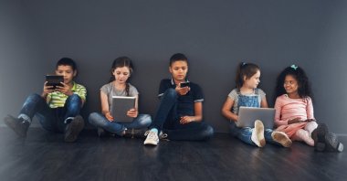 "Children who grow up with limited screen exposure from infancy often display a different kind of focus." (Shutterstock Photo)