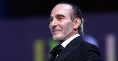 John Galliano presents the British Emerging Talent Menswear award on stage during The Fashion Awards 2017 in partnership with Swarovski, London, U.K., Dec. 4, 2017. (Getty Images Photo)