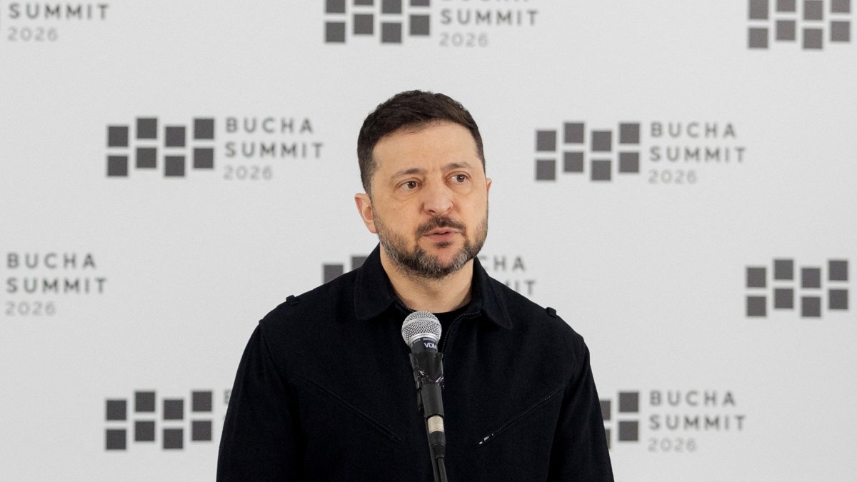 Ukraine's President Volodymyr Zelenskyy addresses the media during the Bucha Summit in Bucha, March 31, 2026. (AFP Photo)