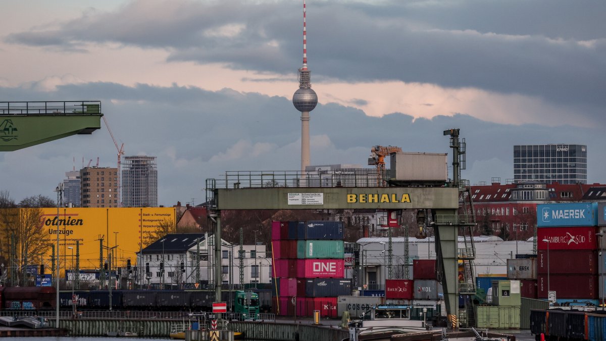 Transshipment containers lie stacked at the Westhafen container terminal, Berlin, Germany, March 31, 2026. (EPA Photo)