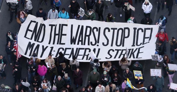 Protesters participate in the "No Kings" national day of protest in New York, U.S., March 28, 2026. (AFP Photo)