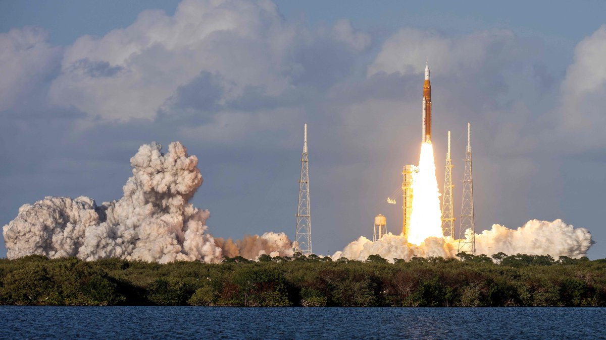 The Artemis II crewed lunar mission lifts off from Pad 39B at Kennedy Space Center in Cape Canaveral, Florida, U.S., April 1, 2026. (AFP Photo)