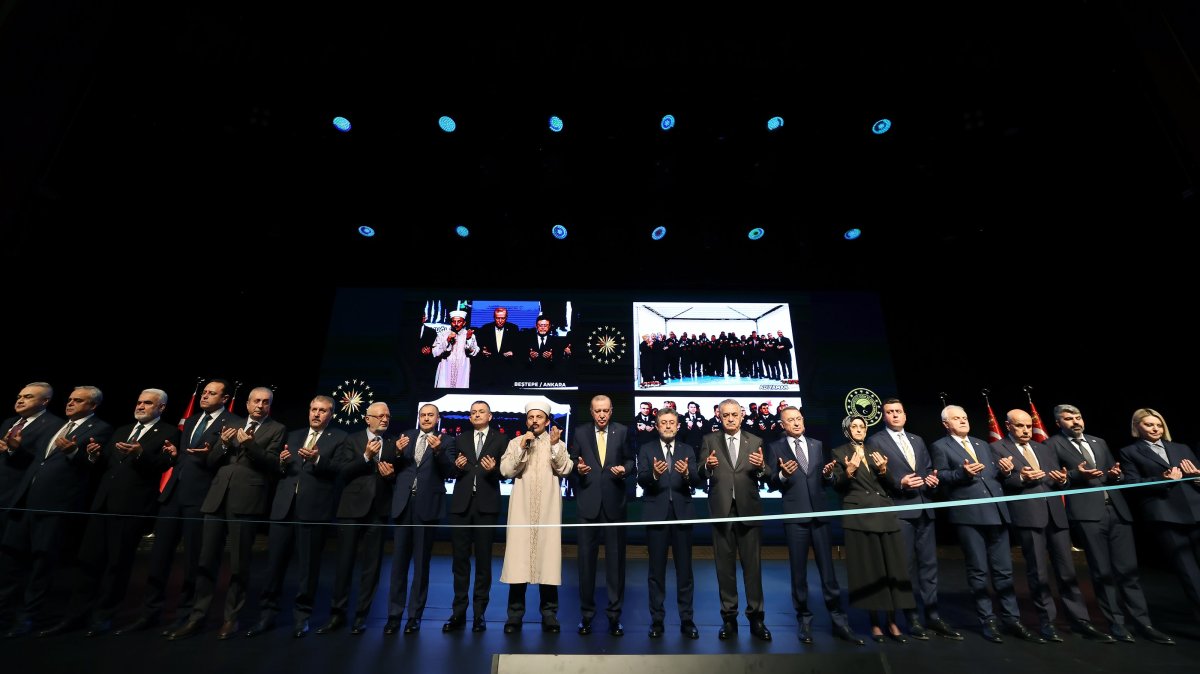 President Recep Tayyip Erdoğan and officials cut the ribbon at the inauguration of 563 new water infrastructure projects, Ankara, Türkiye, April 2, 2026. (AA Photo)