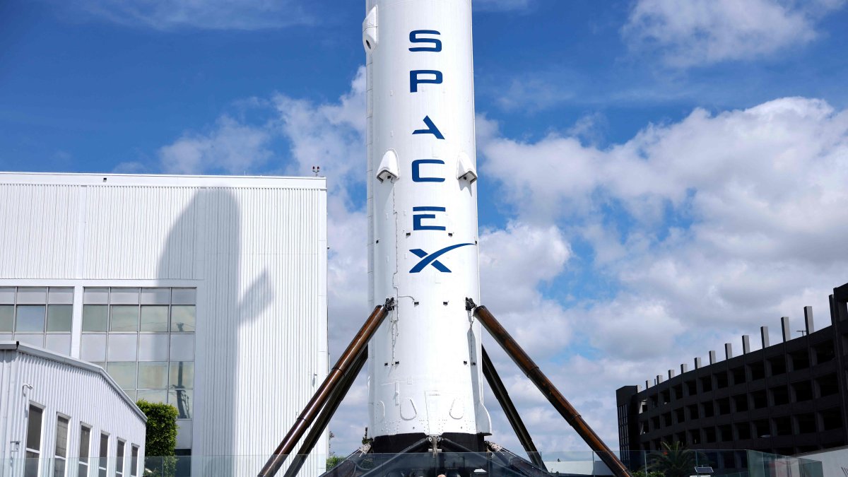 A SpaceX Falcon 9 rocket is displayed at a SpaceX facility in Hawthorne, California, U.S., April 2, 2026. (AFP Photo)