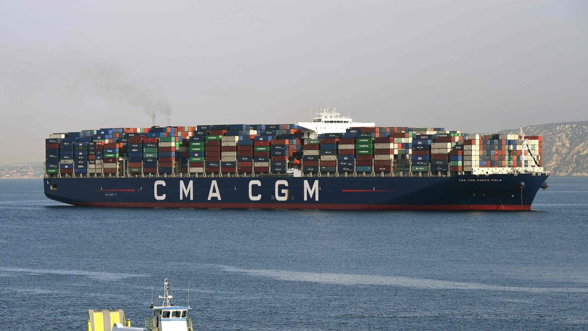 Iran eases passage for 'friendly' vessels across Hormuz