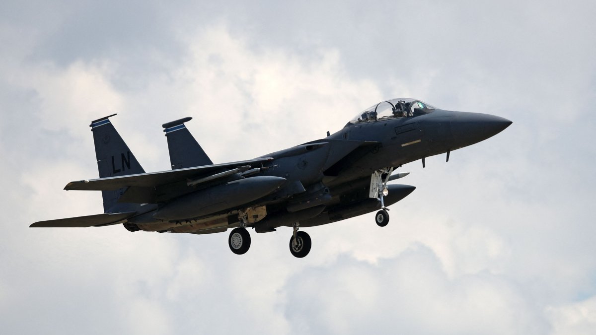 This file photo shows a U.S. Air Force F-15E Eagle fighter jet near RAF Lakenheath, east of England, June 15, 2020. (AFP Photo)