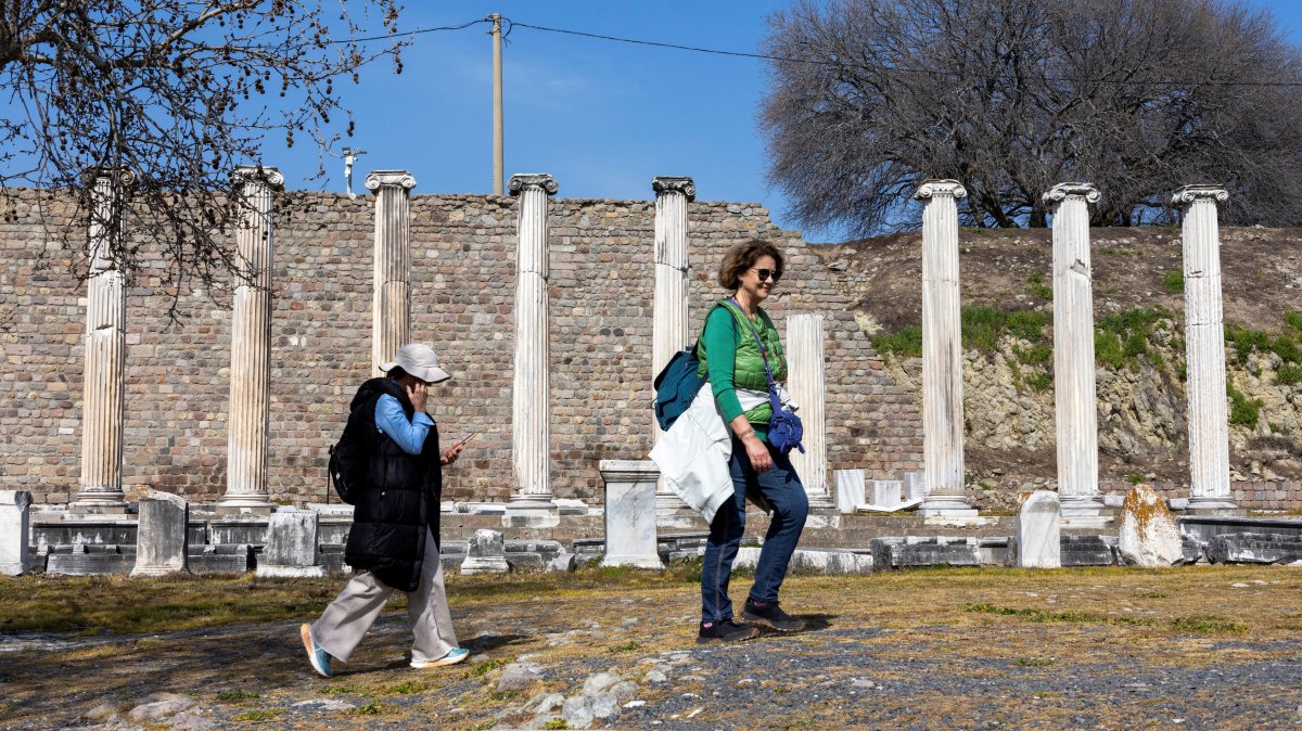Tourists visit the ancient city Pergamon, Izmir, Türkiye, March 5, 2026. (Reuters Photo)