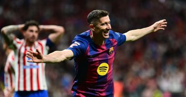 Barcelona's Robert Lewandowski celebrates scoring their second goal in a La Liga match against Atletico Madrid, Madrid, Spain, April 4, 2026. (Reuters Photo)