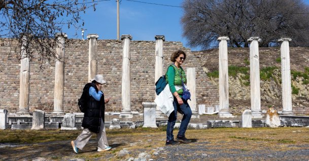 Tourists visit the ancient city Pergamon, Izmir, Türkiye, March 5, 2026. (Reuters Photo)