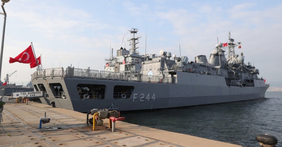 A view of the Turkish navy's TCG Barbaros frigate anchored at the naval base in Gölcük, Kocaeli, northwestern Türkiye, March 20, 2026. (AA Photo)