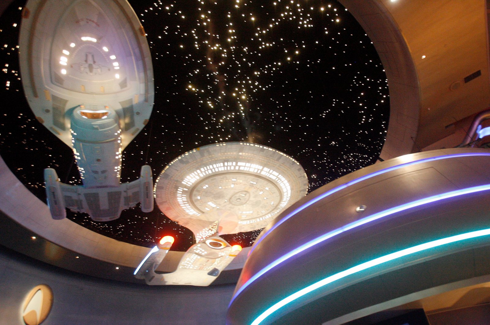 Hollywood alien myths face new UFO disclosure push