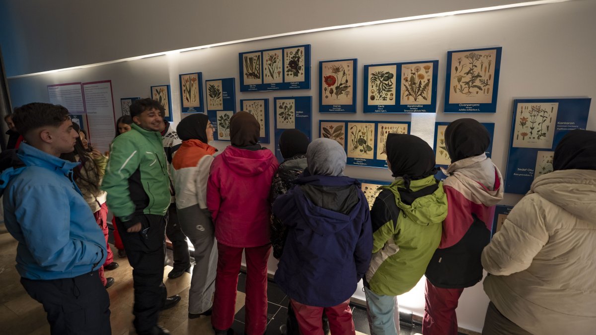 Visitors explore the Biodiversity Science Museum exhibition, Erzurum, Türkiye, April, 5, 2026. (AA Photo)