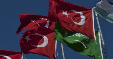 The flags of Türkiye and Saudi Arabia are flown in Konya, Türkiye, June 22, 2011. (AFP File Photo)