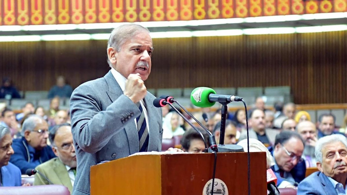 Pakistan urges 2-week cease-fire in Iran war, calls for Hormuz reopening