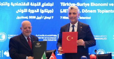 Trade Minister Ömer Bolat (R) and Syrian Minister of Economy and Industry Nidal al-Shaar attend the first meeting of the Türkiye-Syria Joint Economic and Trade Committee (JETCO), Istanbul, Türkiye, April 7, 2026. (AA Photo)