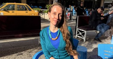 U.S. journalist Shelly Kittleson poses for a picture in Baghdad, March 31, 2026. (AFP File Photo)