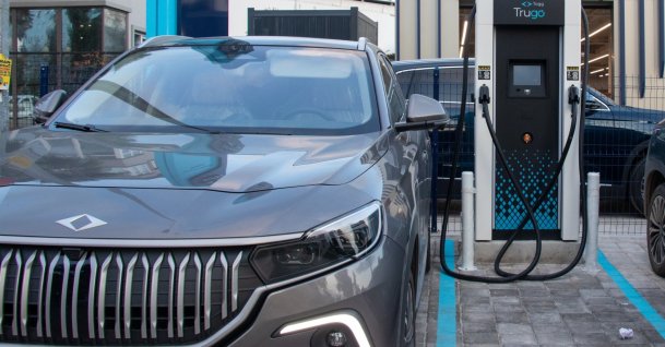 A Togg T10X is seen at a charging station, Antalya, Türkiye, March 11, 2023. (Shutterstock Photo)