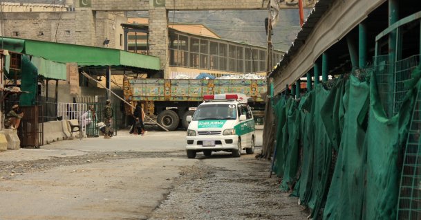 Taliban security officials stand guard at the Torkham border crossing with Pakistan at Torkham, Afghanistan, March 26, 2026. (EPA File Photo)