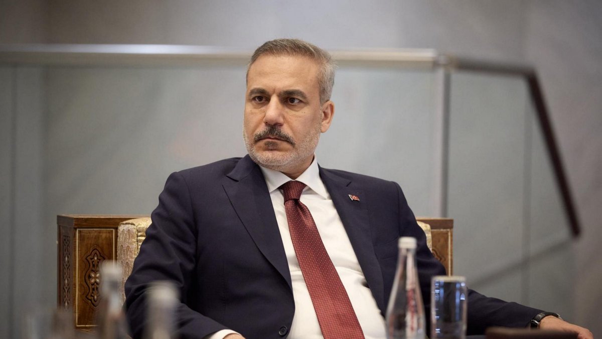 Foreign Minister Hakan Fidan attends a meeting, Damascus, Syria, April 5, 2026. (AA Photo)