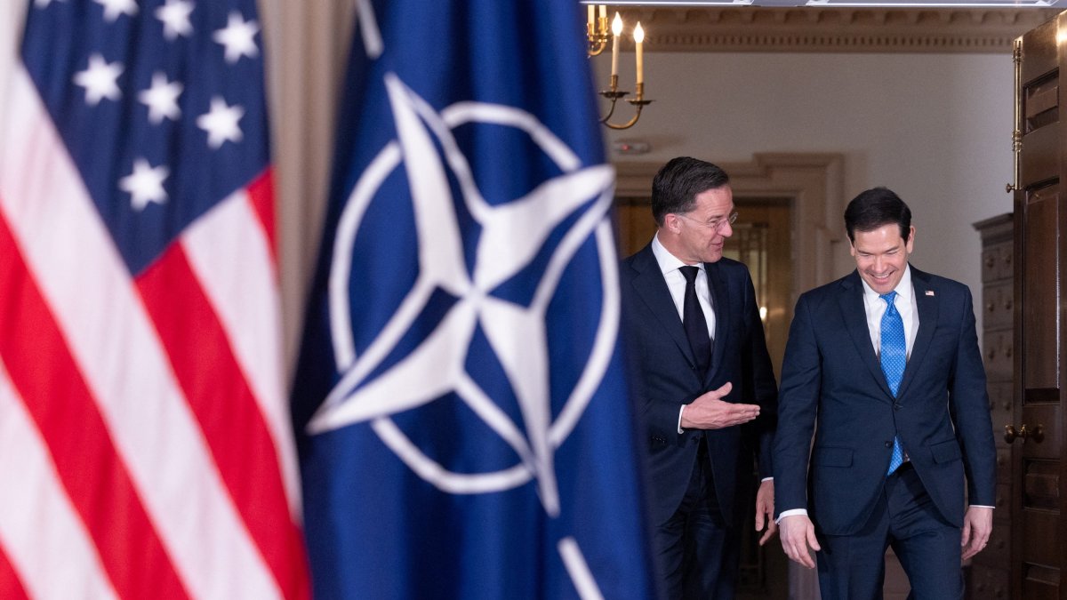 U.S. Secretary of State Marco Rubio (R) meets NATO Secretary General Mark Rutte at the Department of State in Washington, D.C., U.S., April 8, 2026. (Reuters Photo)