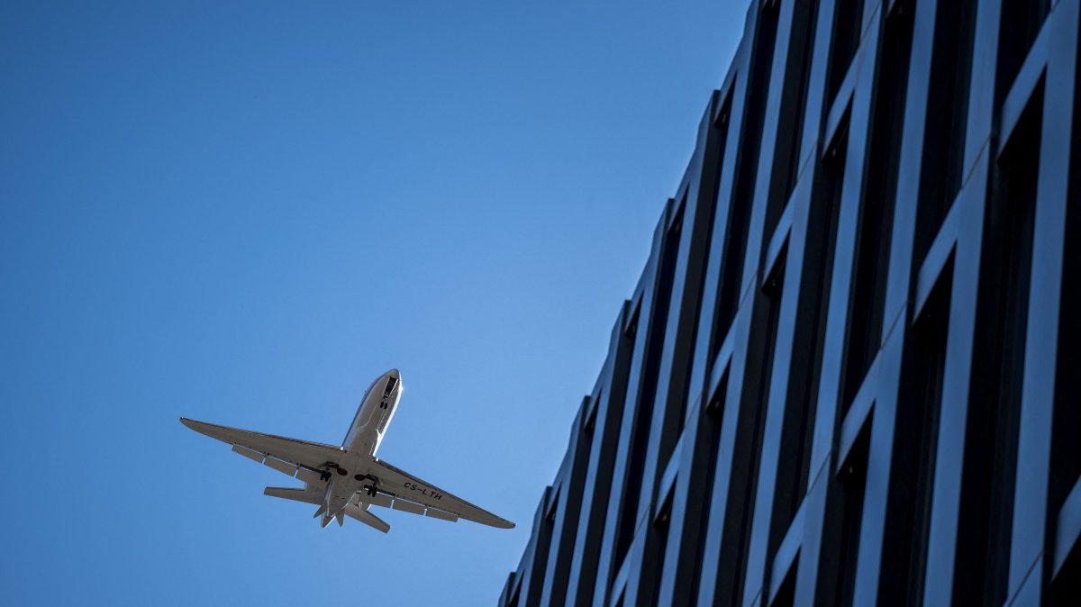 This photograph shows a Citation Latitude aircraft, registration CS-LTH, operated by the business jet charter company NetJets Europe, landing at Sion Airport, Sion, Switzerland, April 8, 2026. (AFP Photo)
