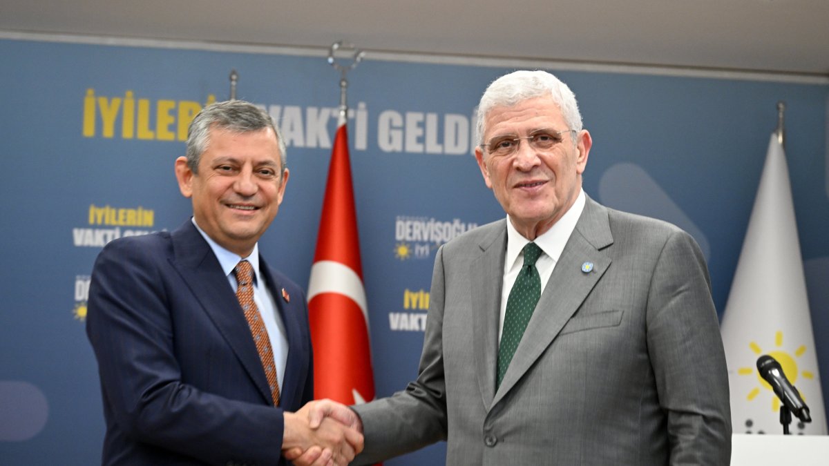 CHP Chair Özgür Özel (L) visits Good Party (IP) head Müsavat Dervişoğlu (R) at the IP's headquarters to discuss by-election debates, Ankara, Türkiye,  April 9, 2026. (AA Photo)