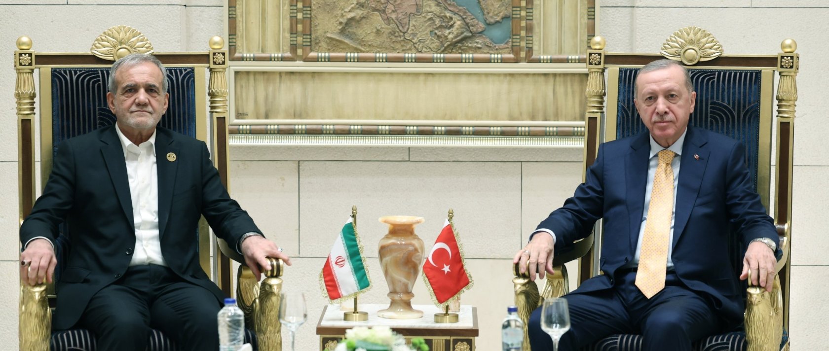 Erdoğan, İran Cumhurbaşkanı Pezeshkian ile yaptığı görüşmede sabotaja karşı uyarıda bulundu.