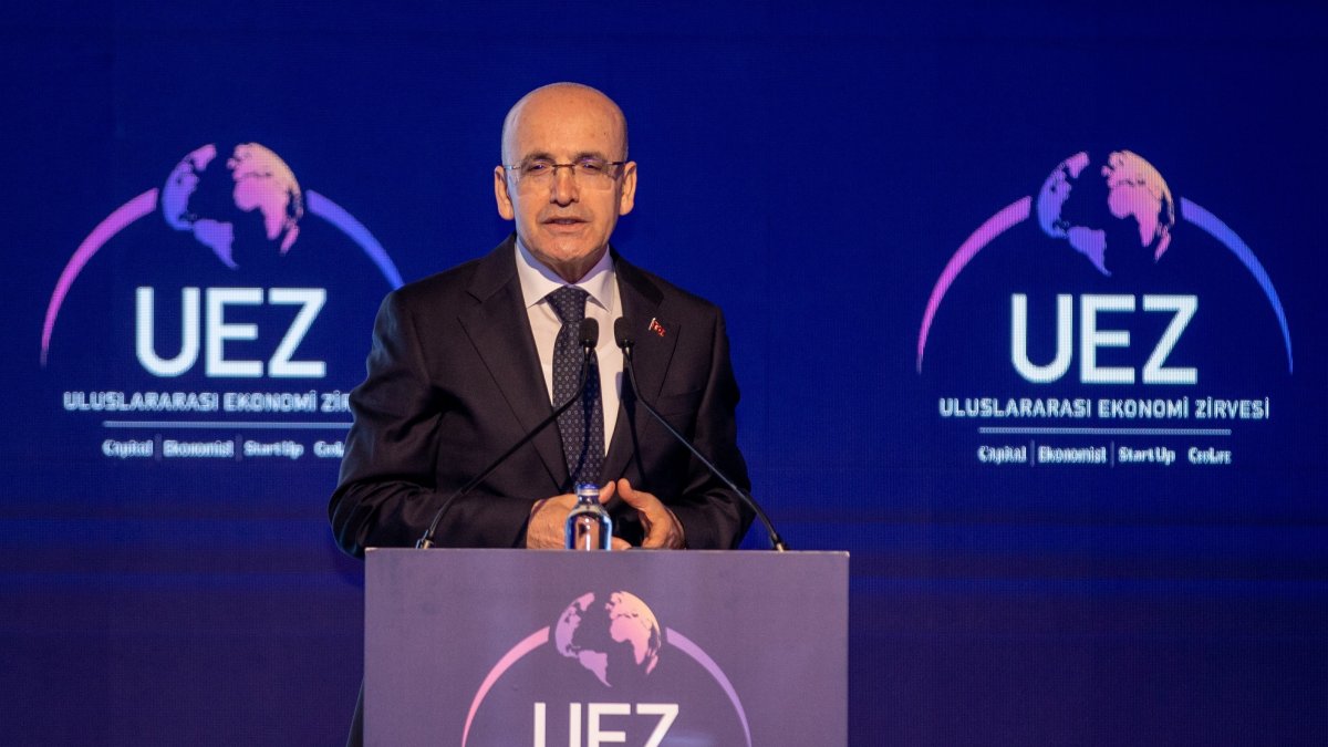 Treasury and Finance Minister Mehmet Şimşek speaks at the International Economy Summit in the Sapanca district of Sakarya province, northwestern Türkiye, April 10, 2026. (AA Photo)