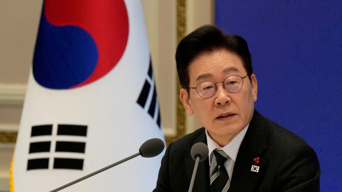 South Korean President Lee Jae Myung speaks during his new year press conference at the presidential Blue House in Seoul, South Korea, Jan. 21, 2026. (Reuters Photo)