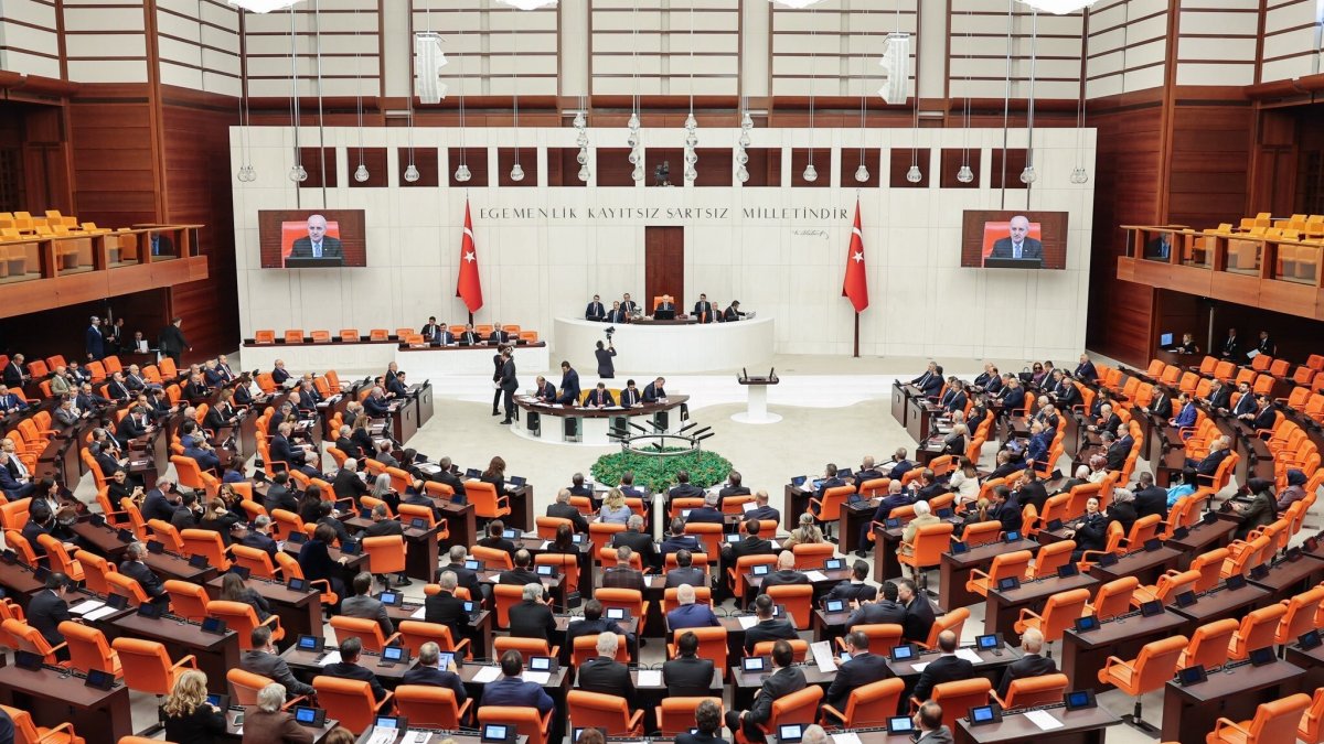 A view of the Turkish Parliament in session, Ankara, Türkiye, April 9, 2026. (DHA Photo)