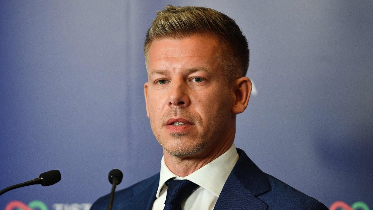 Hungary opposition party seen winning elections in early results