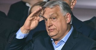 Hungary's Prime Minister Viktor Orban salutes to supporters at the Balna center during a general election, Budapest, Hungary, April 12, 2026. (AFP Photo)