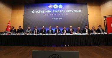 Energy and Natural Resources Minister Alparslan Bayraktar (C) speaks during the "Türkiye's Energy Vision" meeting, Kayseri, central Türkiye, April 11, 2026. (AA Photo)