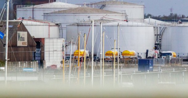 A view of a storage terminal of oil company Lukoil Neder‑over‑Heembeek, Brussels, Belgium, March 30, 2026. (EPA Photo)