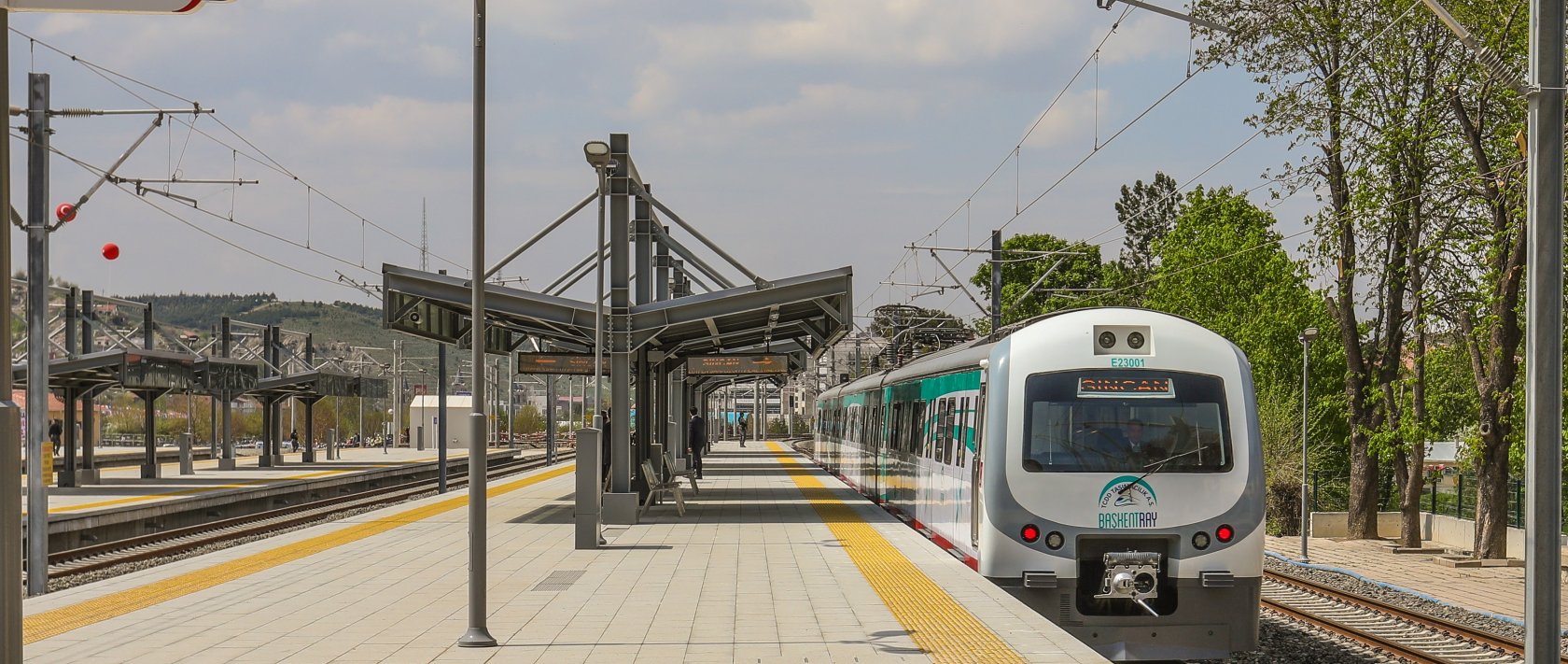 A Başkentray commuter train operating along the Sincan-Kayaş rail corridor, Ankara, Türkiye, Feb. 15, 2019. (Shutterstok Photo)