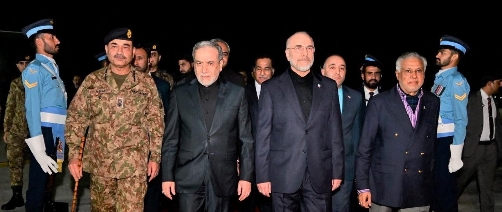 The Iranian delegation, led by parliament speaker Mohammad Bagher Ghalibaf and Foreign Minister Abbas Araghchi, is welcomed by Pakistan's Chief of Army Staff (COAS) Asim Munir and Foreign Minister Mohammad Ishaq Dar for U.S. and Iran peace talks, Islamabad, Pakistan, April 10, 2026. (Reuters Photo)