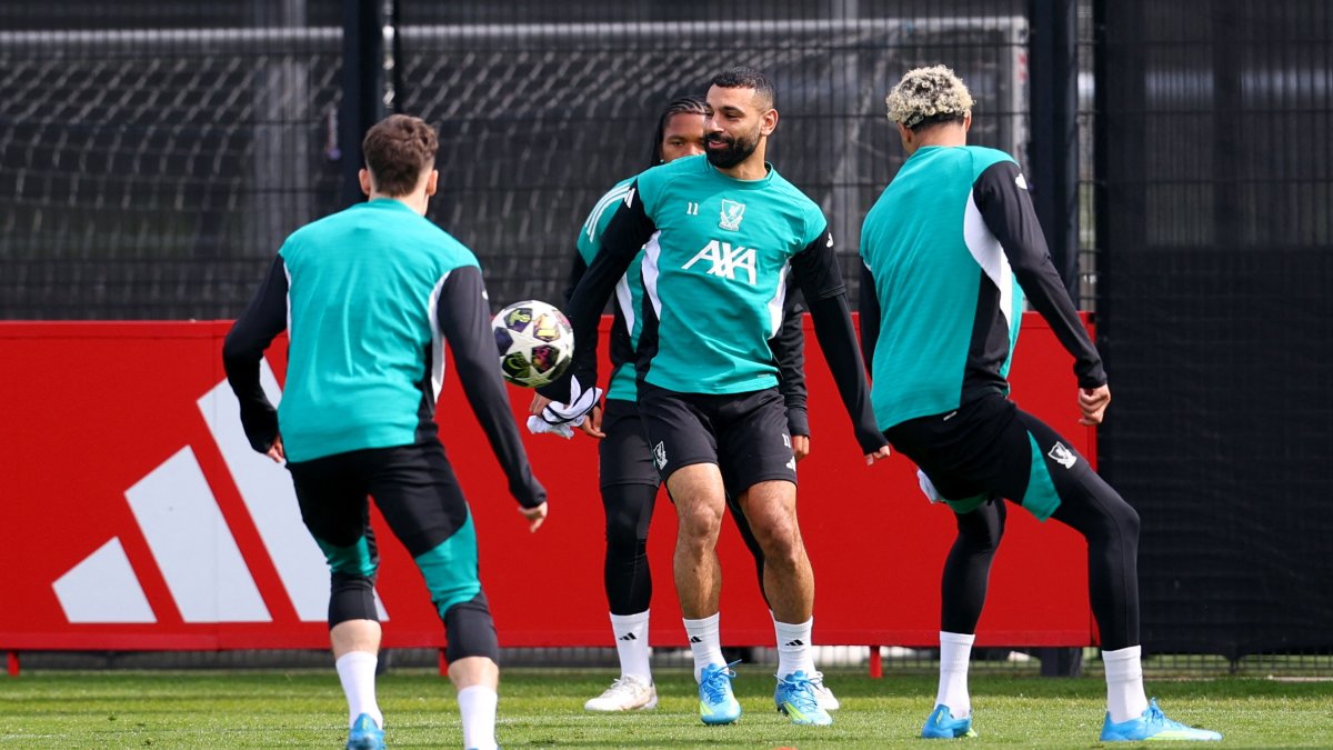 Liverpool, Barca hope to overcome Champions League quarters odds