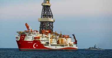 Turkish drilling vessel Çağrı Bey, which is set to conduct Türkiye's first deep-sea drilling operation, docks in the Indian Ocean near the Mogadishu sea port, Mogadishu, Somalia, April 10, 2026. (Reuters Photo)