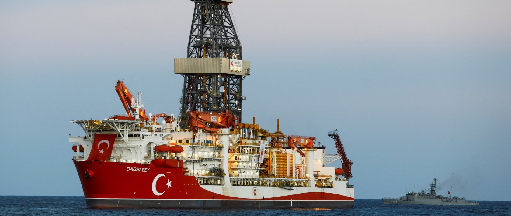 Turkish drilling vessel Çağrı Bey, which is set to conduct Türkiye's first deep-sea drilling operation, docks in the Indian Ocean near the Mogadishu sea port, Mogadishu, Somalia, April 10, 2026. (Reuters Photo)