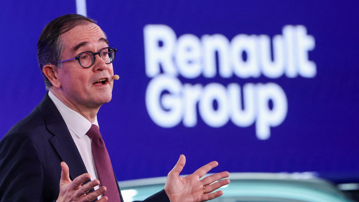 Francois Provost, Chief Executive Officer at Renault Group, presents the group's new strategy during the FutuREady event at the Technocentre in Guyancourt, near Paris, March 10, 2026. (Reuters File Photo)