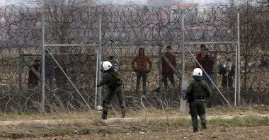 Greek riot police fire tear gas at migrants who try to enter Greece from Türkiye, Kastanies, Greece, March 4, 2020. (AP Photo)