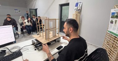 Researchers test a real-time structural monitoring system at an earthquake laboratory, Tekirdağ, Türkiye, April 14, 2026. (DHA Photo)