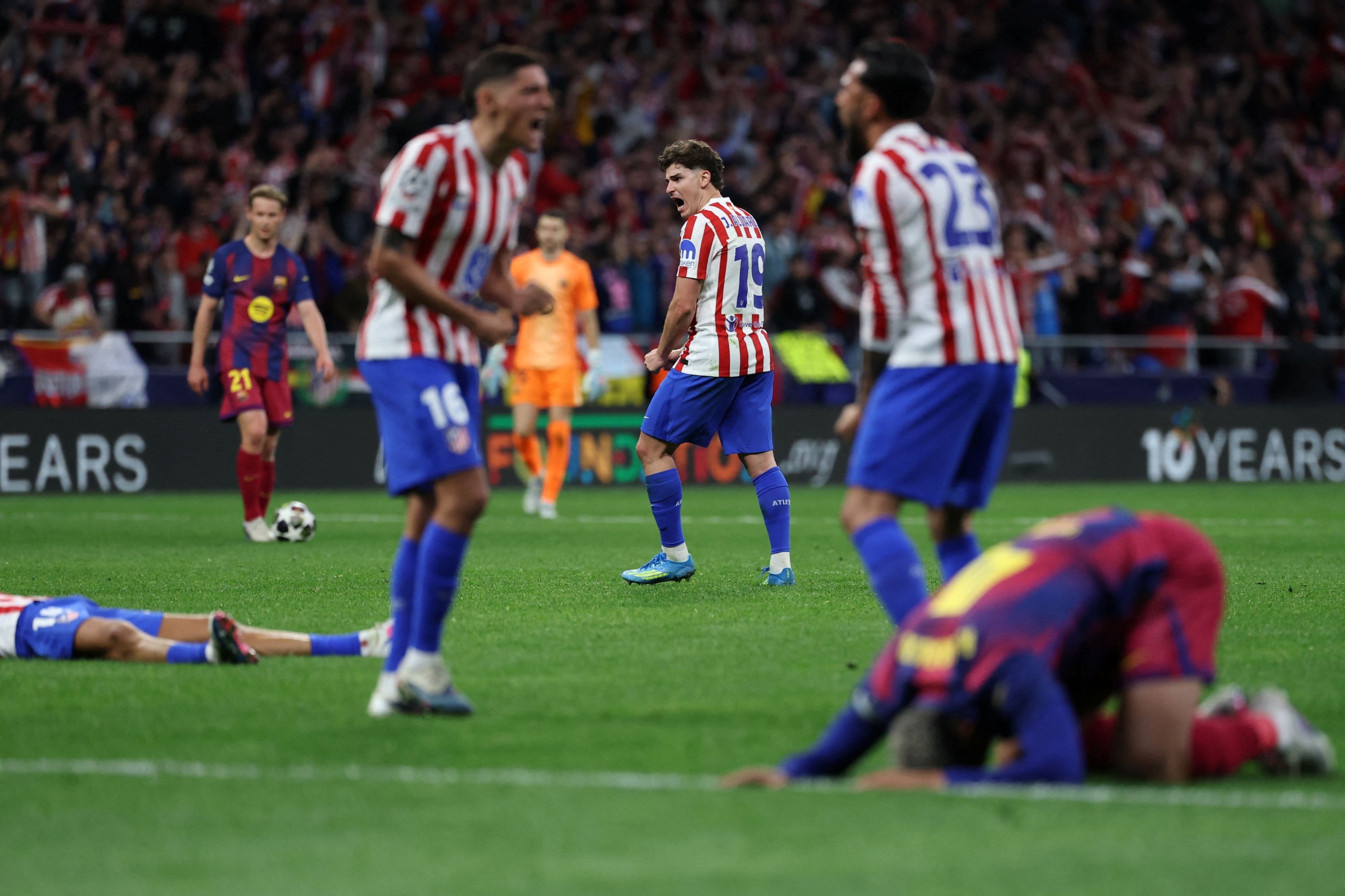 Atleti deny Barca, PSG down Reds to reach Champions League semis