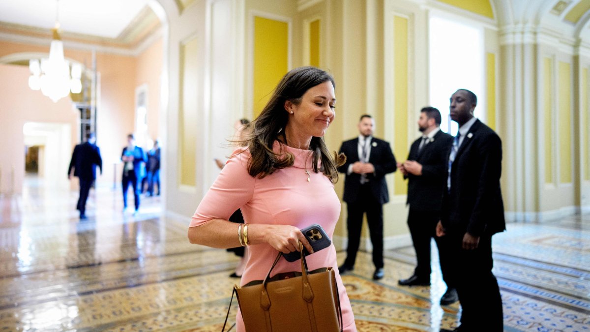 Sen. Katie Britt (R-AL) of the Republican Party, walks into the Senate Chamber of the U.S. Capitol Building, Washington, DC, U.S., April 15, 2026. (AFP Photo)