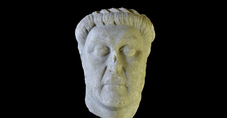 A marble head returned to Türkiye from the U.S. is displayed at the Izmir Archaeology Museum, Izmir, Türkiye, Aprıl 15, 2026. (AA Photo)