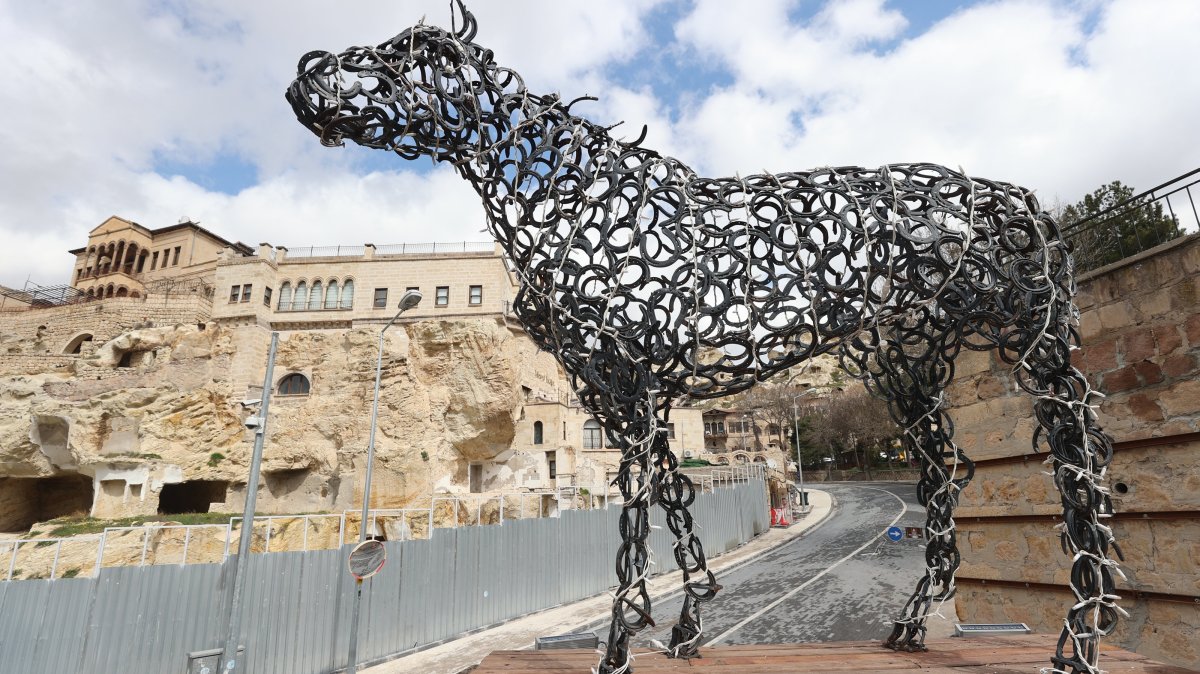 A horse sculpture made of metal horseshoes is displayed outside the Erhan Ayata Beautiful Horses Museum, Cappadocia, Nevşehir, Türkiye, April 10, 2026. (AA Photo)