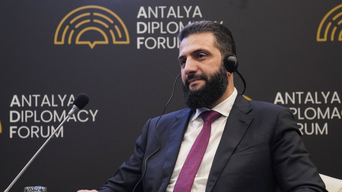 Syrian President Ahmed al-Sharaa speaks at a panel during the Antalya Diplomacy Forum, Antalya, Türkiye, April 17, 2026. (AA Photo)
