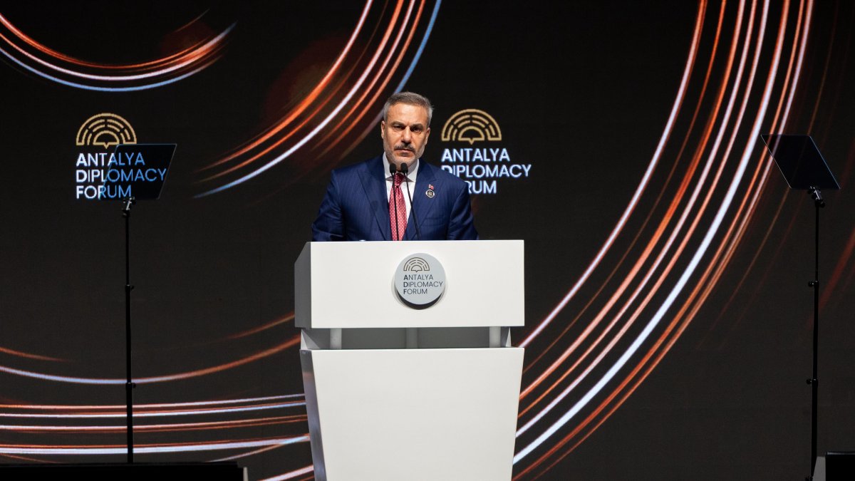 Foreign Minister Hakan Fidan speaks at Antalya Diplomacy Forum, Antalya, Türkiye, April 17, 2026. (DHA Photo)