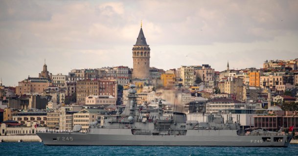 The TCG Oruçreis frigate sails during a naval parade on the Bosporus, marking the 487th anniversary of the Preveza naval battle and celebrating Turkish Naval Forces day, Istanbul, Türkiye, Sept. 27, 2025. (AP Photo)