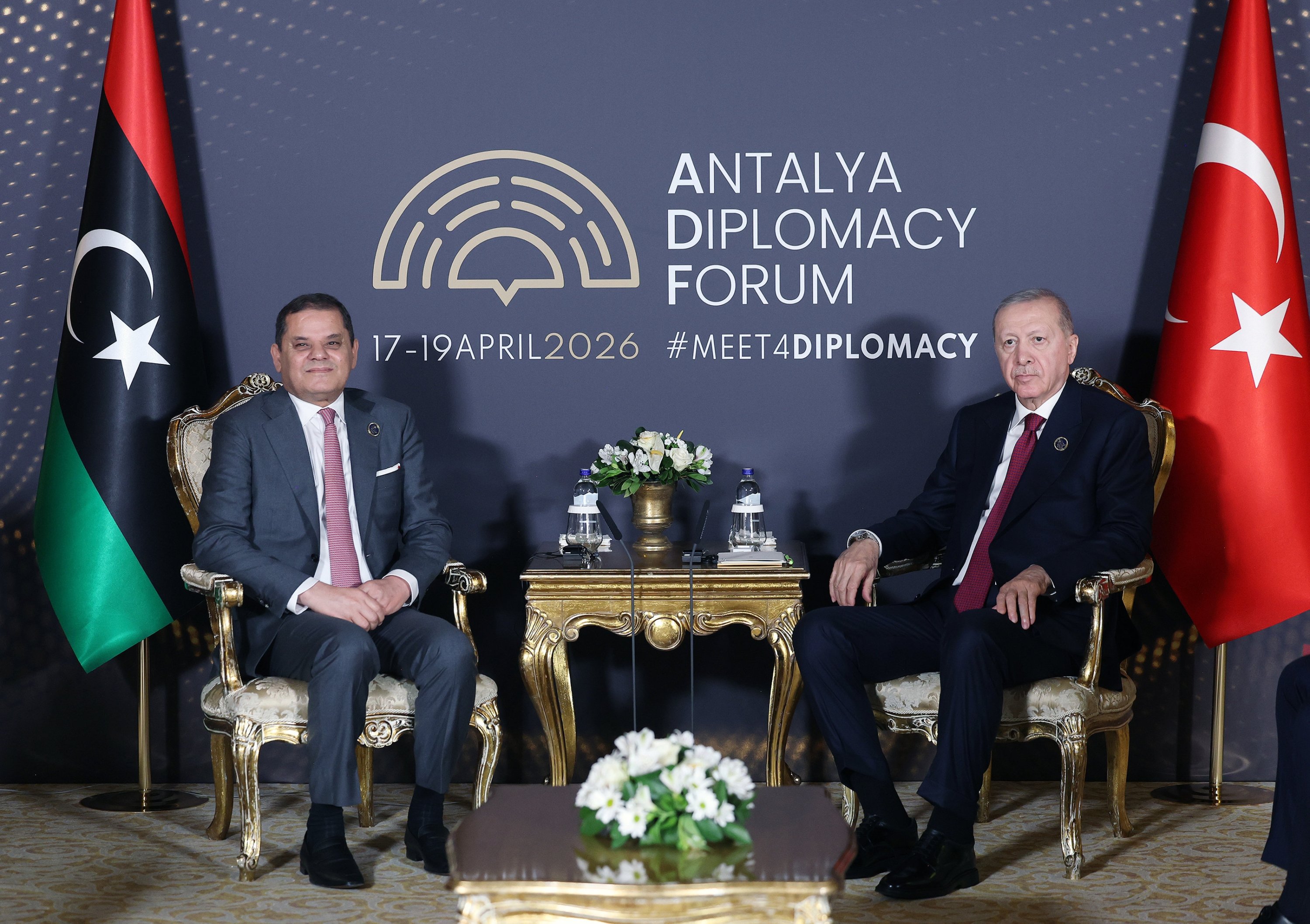 Erdoğan meets Libya’s Dbeibah at Antalya Diplomacy Forum